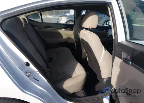 2019 Hyundai Elantra Sel z USA, uszkodzony, nr VIN 5NPD84LF7KH454852